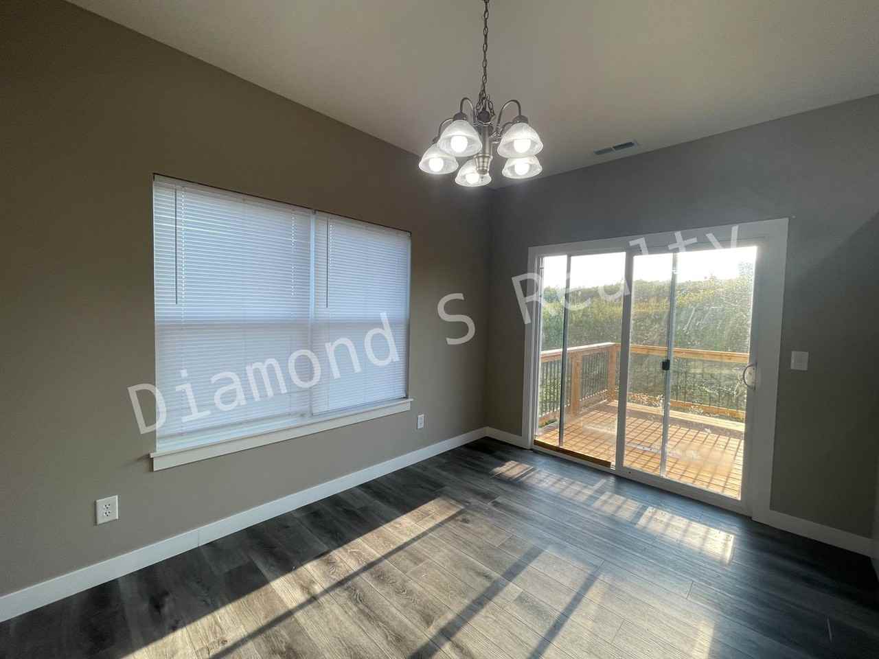 2108 N 26th St - Photo 5 of 24