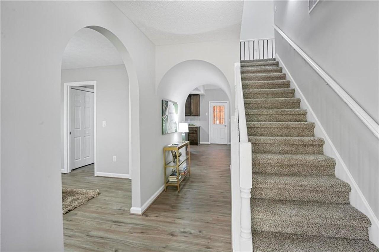1312 Lake Paradise Rd - Photo 6 of 24