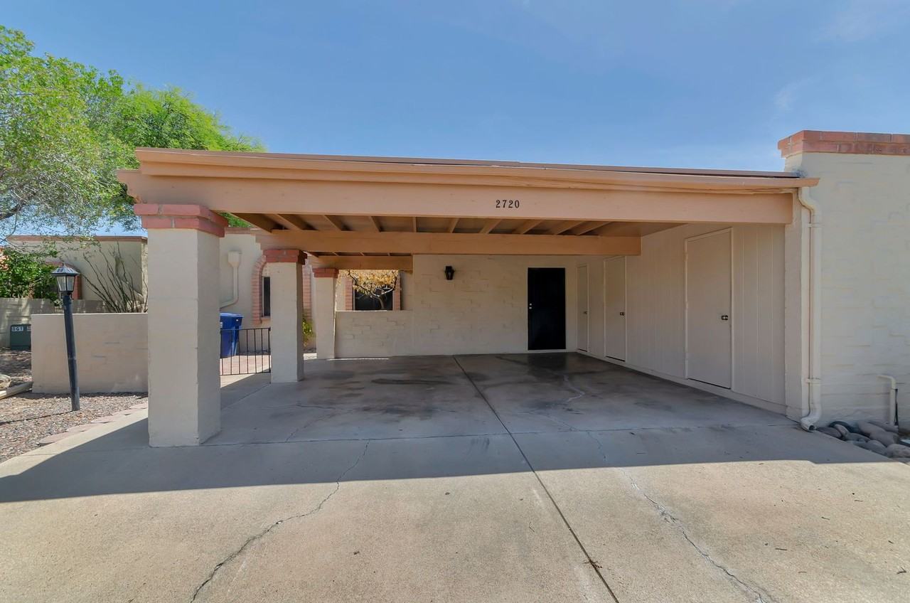 2720 N Beverly Ave - Photo 4 of 19