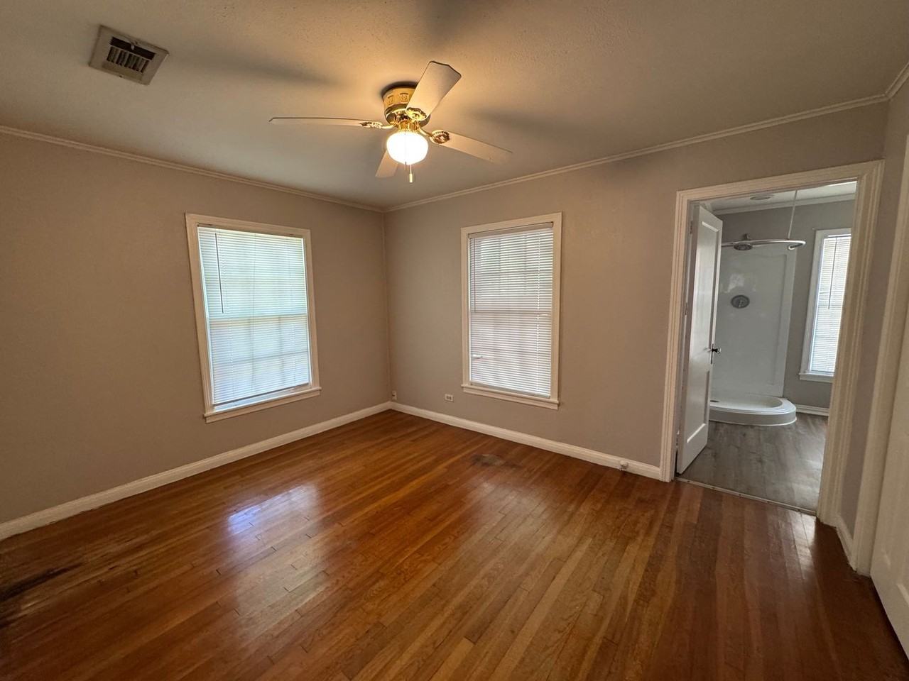 3515 E Brookview Dr - Photo 4 of 10