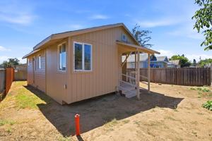 featured image of 30 Hawthorne Ave
