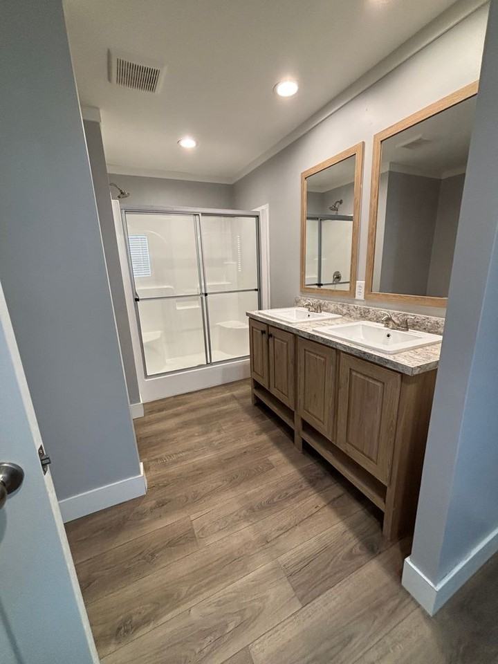 1215 French St - Photo 4 of 12