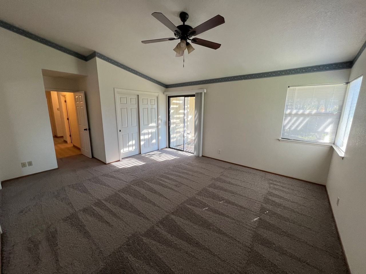 4630 Whitney Blvd - Photo 4 of 23