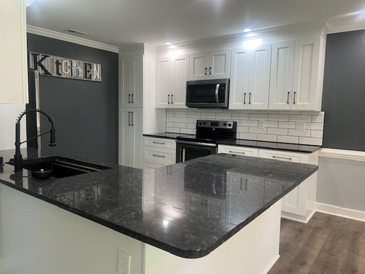 436 Chester Lake Pl - Photo 3 of 24