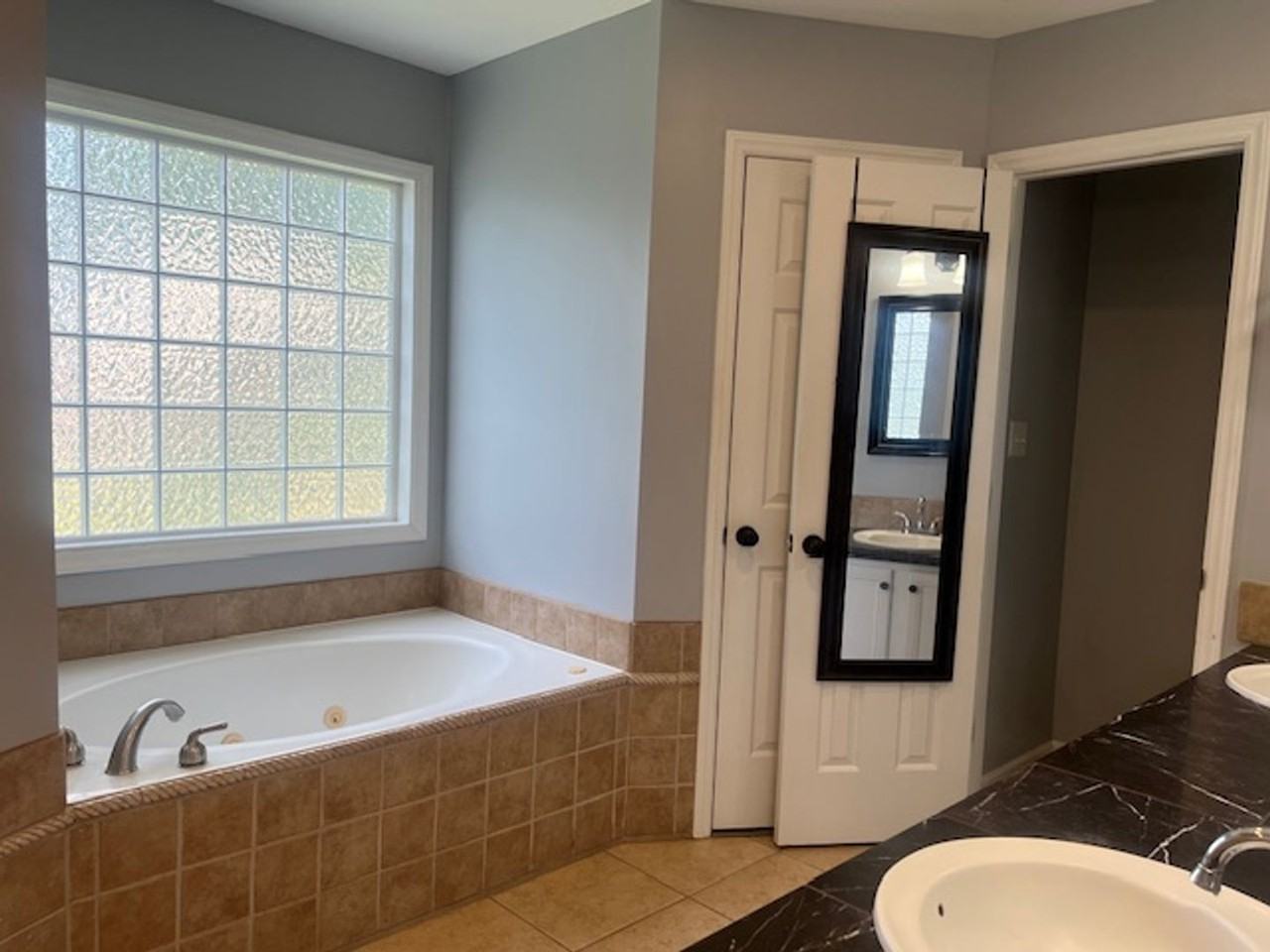 436 Chester Lake Pl - Photo 6 of 24