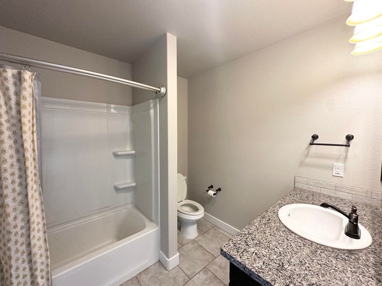 6802 Stake Ave - Photo 7 of 12