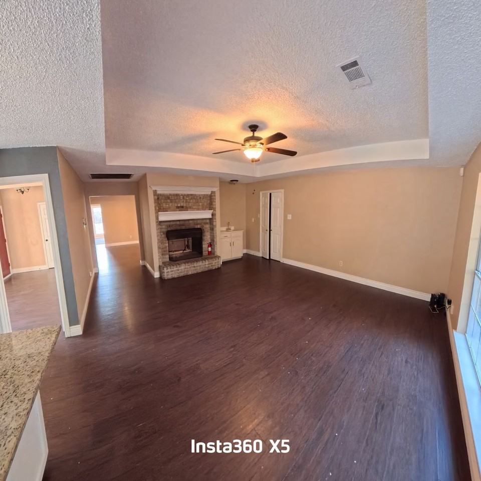 1454 Cromwell Ct - Photo 4 of 19