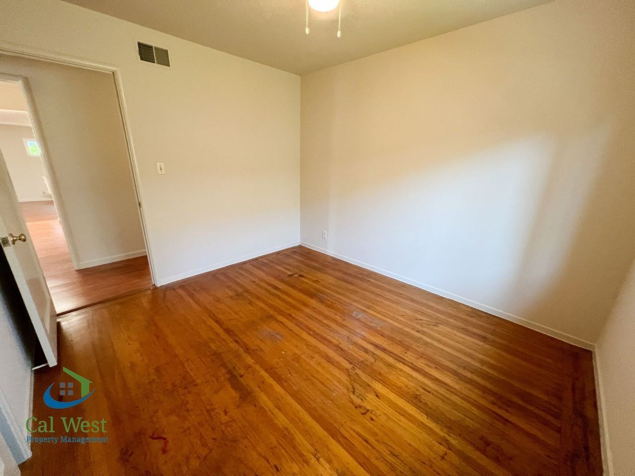 467 Novato Ave - Photo 7 of 17