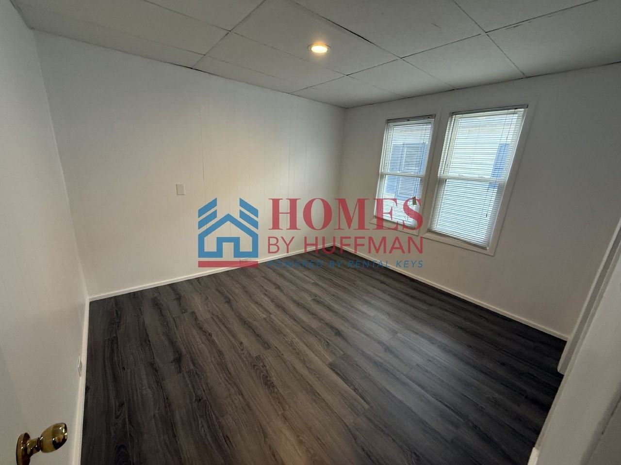 427 Enlow Ave - Photo 6 of 10