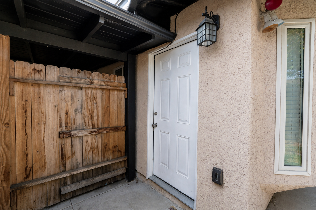 8840 San Vicente Ave - Photo 2 of 16