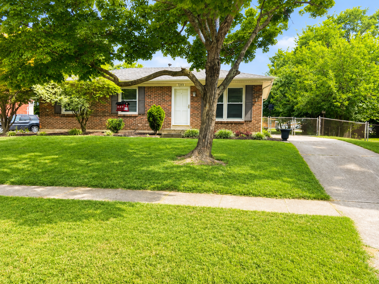 5103 Mediterranean Ct - Photo 2 of 20