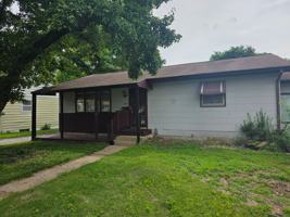 featured image of 3415 Barber St