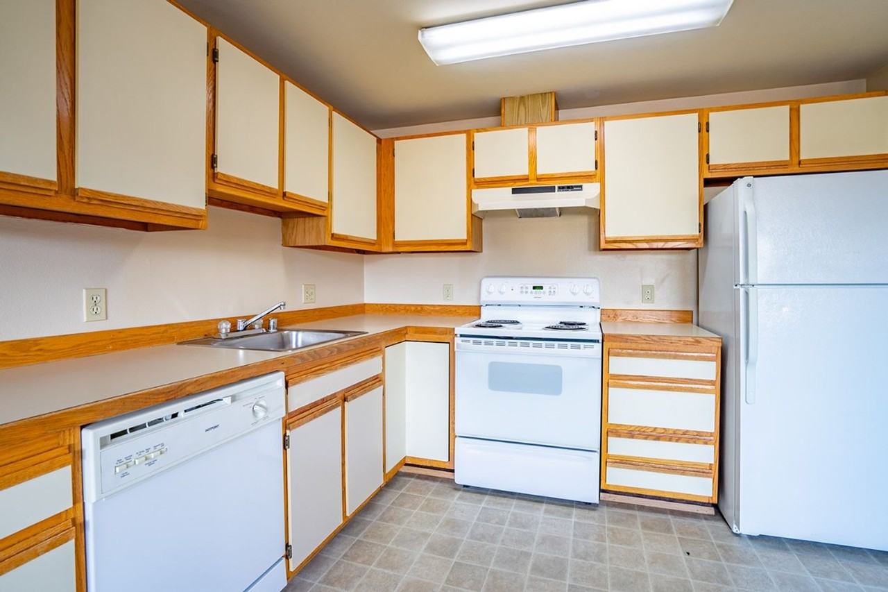 The Gracey Apartments - Photo 3 of 31