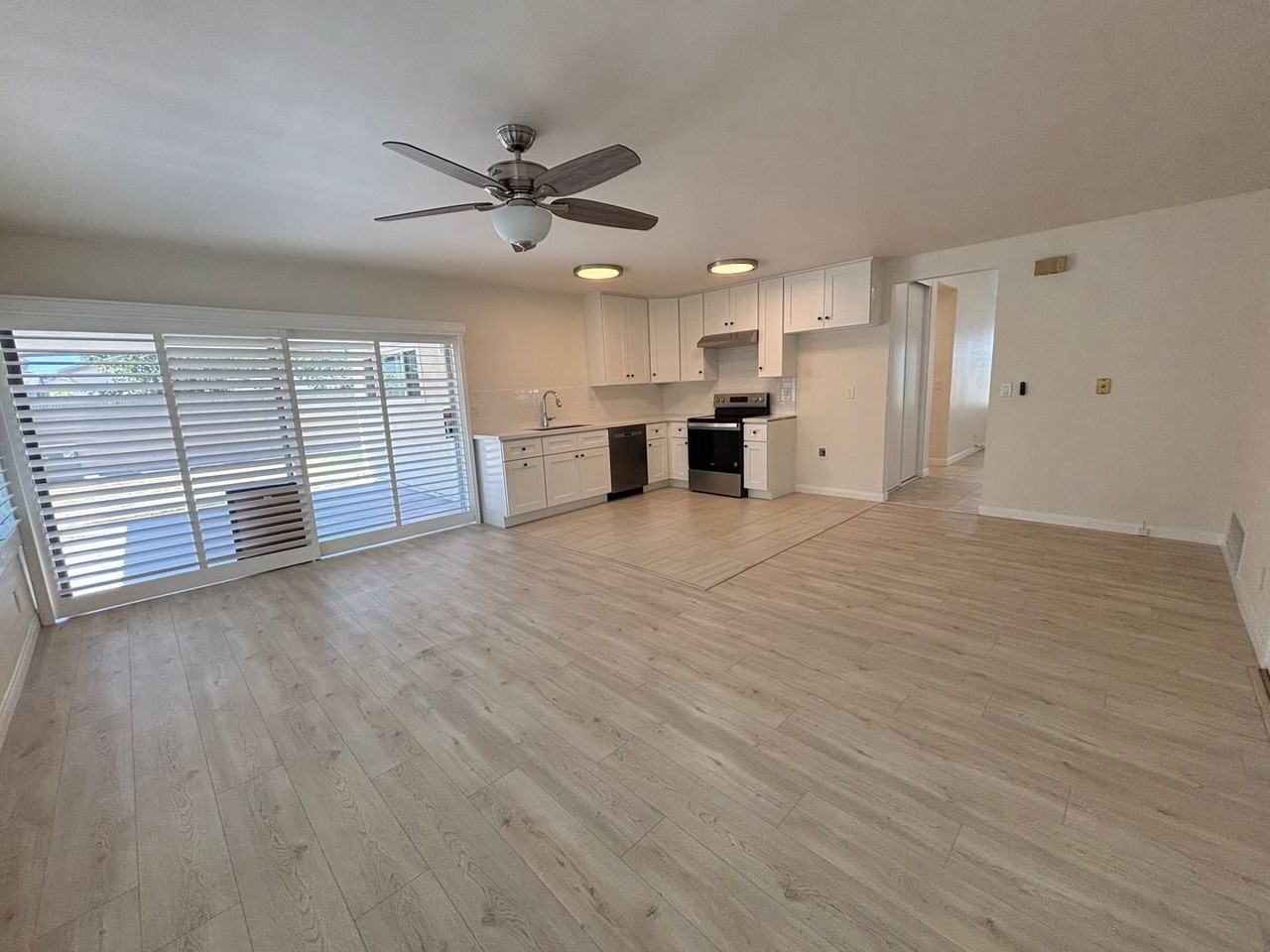 19713 Ray Cir - Photo 5 of 28