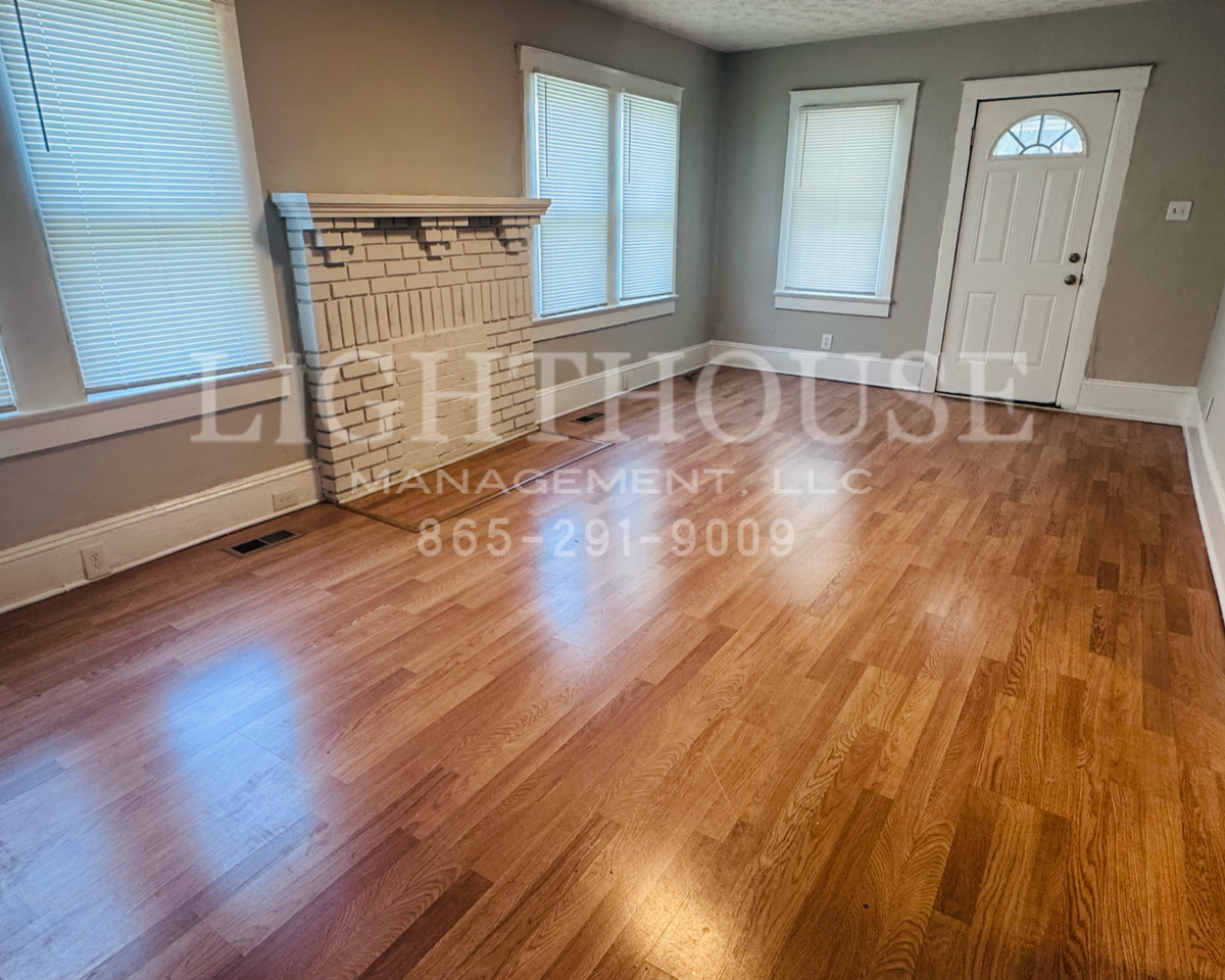 4129 Holston Dr - Photo 3 of 11