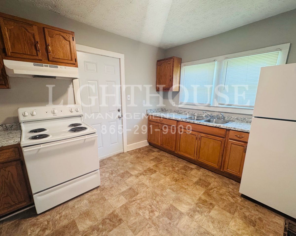 4129 Holston Dr - Photo 5 of 11