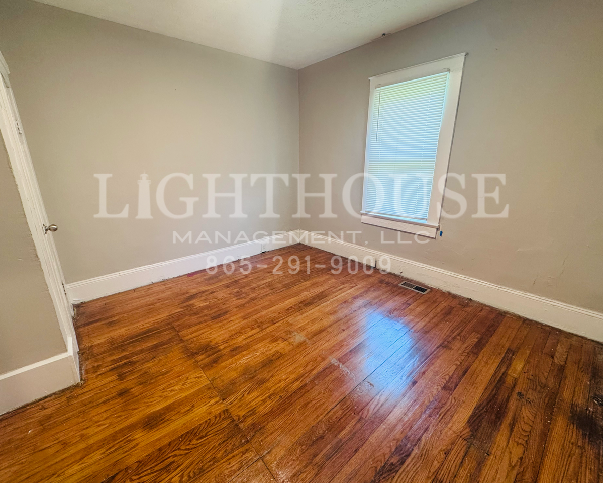 4129 Holston Dr - Photo 7 of 11