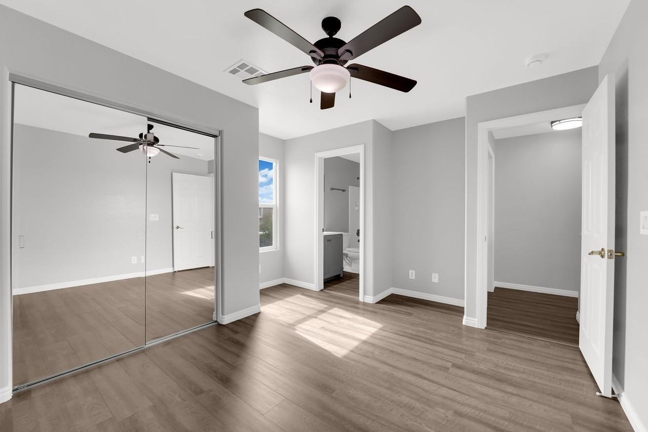 7470 Margollini St - Photo 5 of 35