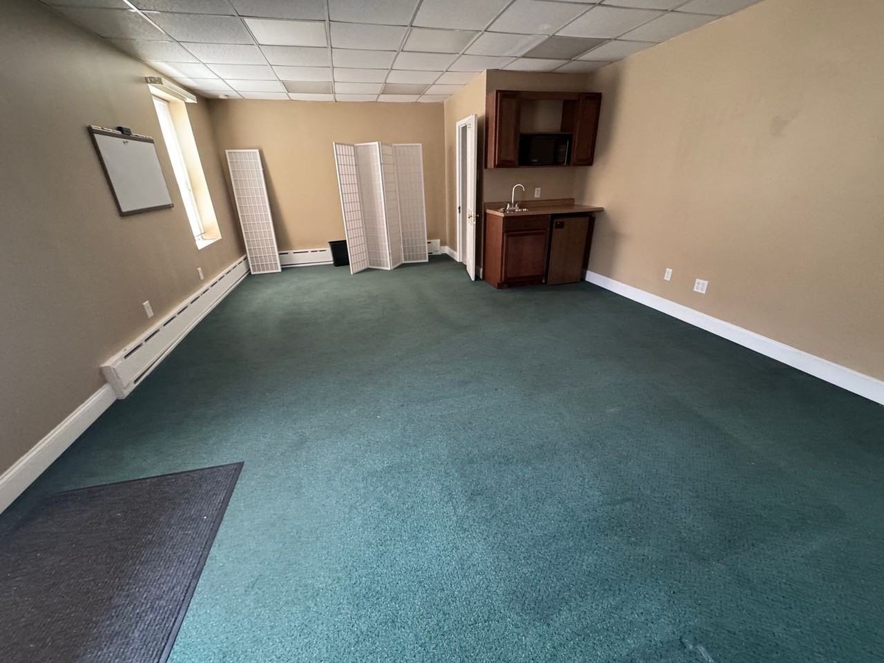 115 E Broad St - Photo 3 of 8