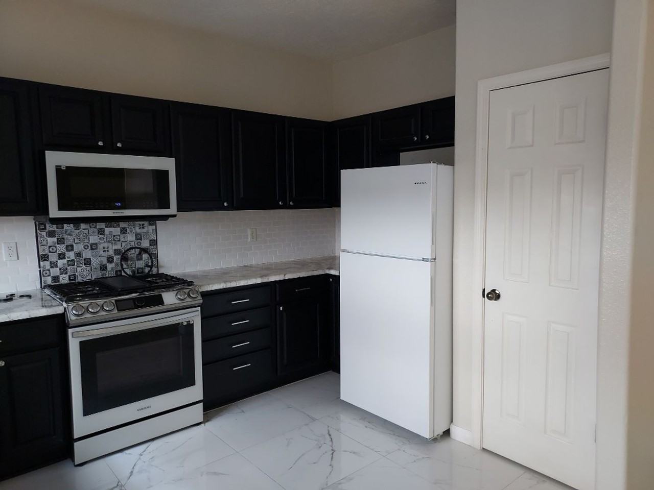 13604 Mountain West Ct Se - Photo 3 of 22