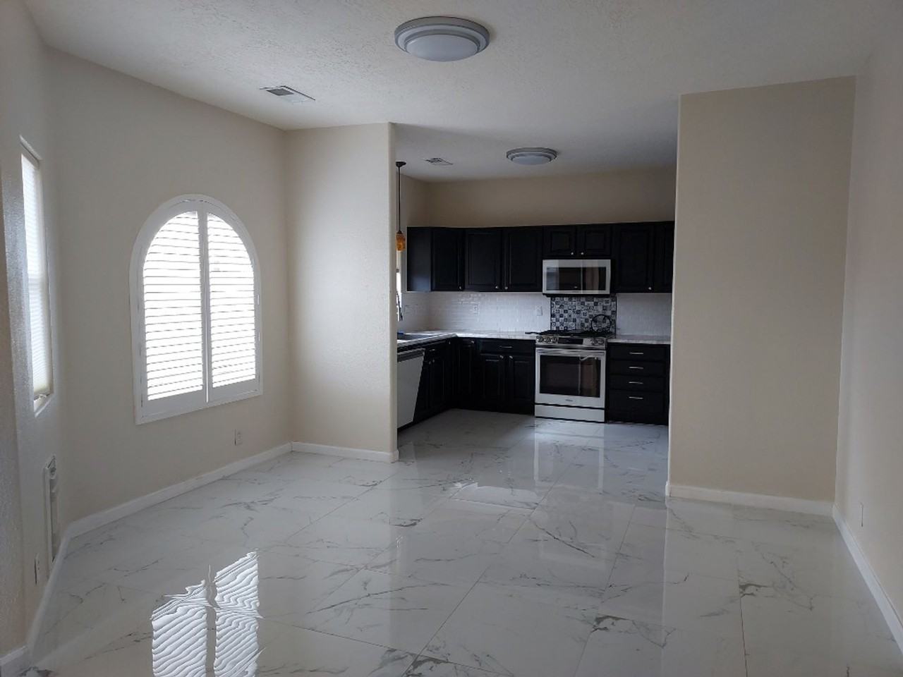 13604 Mountain West Ct Se - Photo 4 of 22