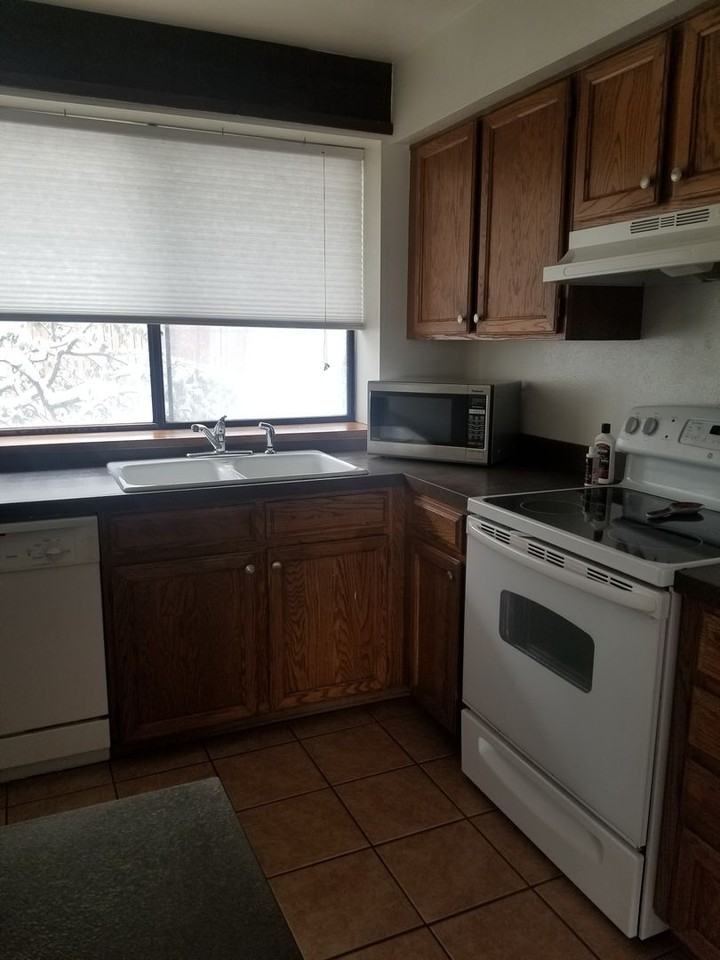 2653 Juniper Ave - Photo 4 of 15