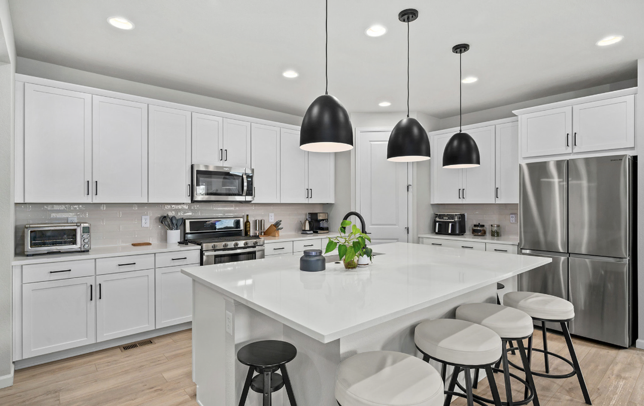 17721 Parkside Dr N - Photo 4 of 20