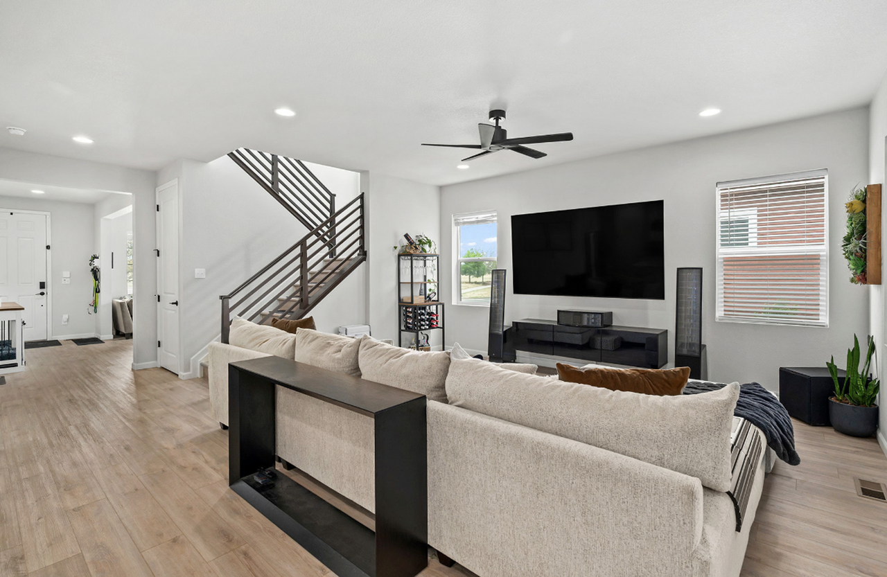 17721 Parkside Dr N - Photo 6 of 20