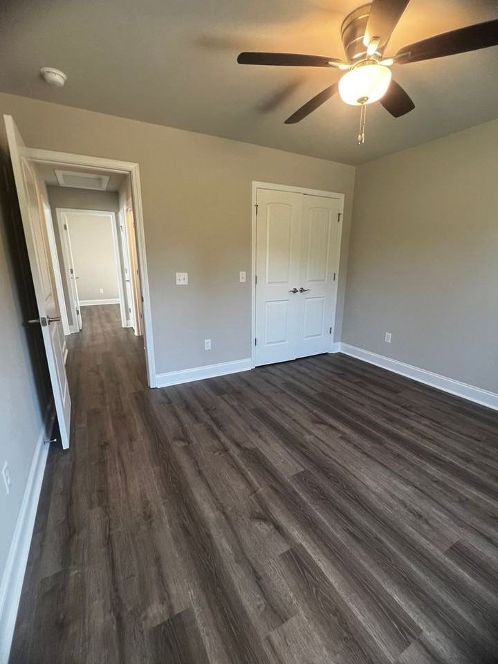 204 Sammons Rd - Photo 4 of 10