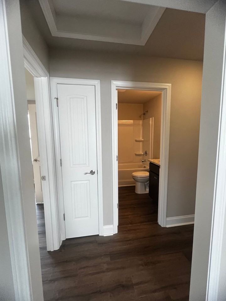 204 Sammons Rd - Photo 7 of 10