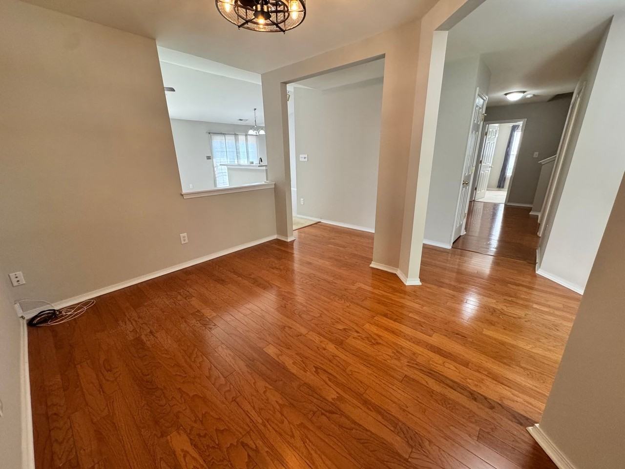 5337 Thunderidge Dr - Photo 5 of 39