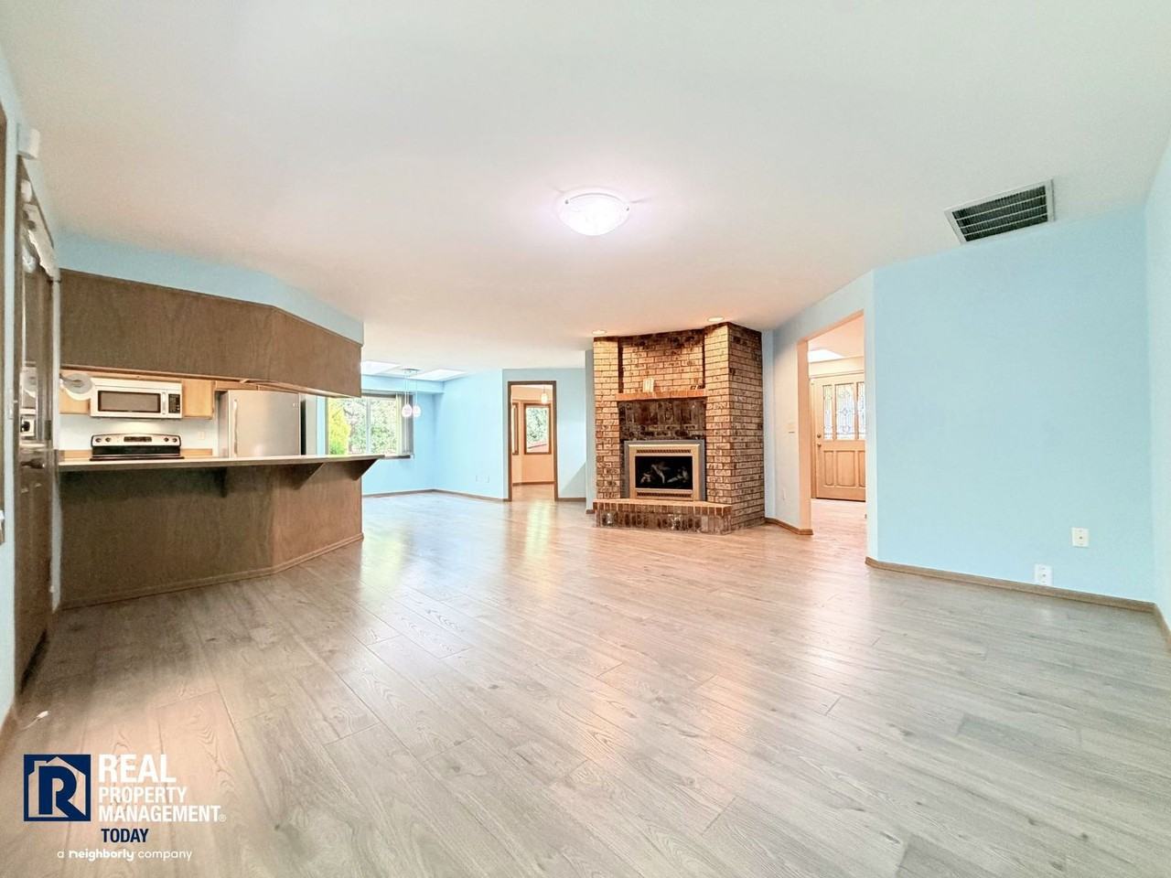 6319 46th Street Ct W - Photo 7 of 37