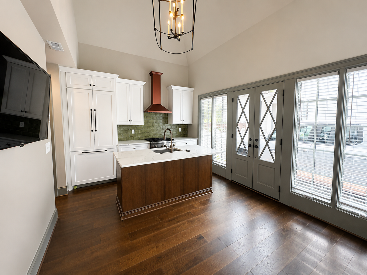 201 Tollison Dr - Photo 2 of 10