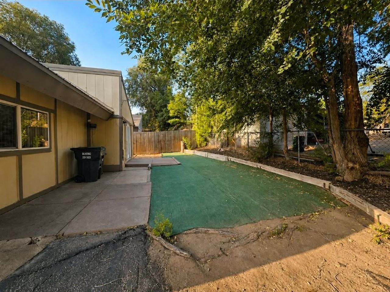 2532 W 3rd St - Photo 2 of 16
