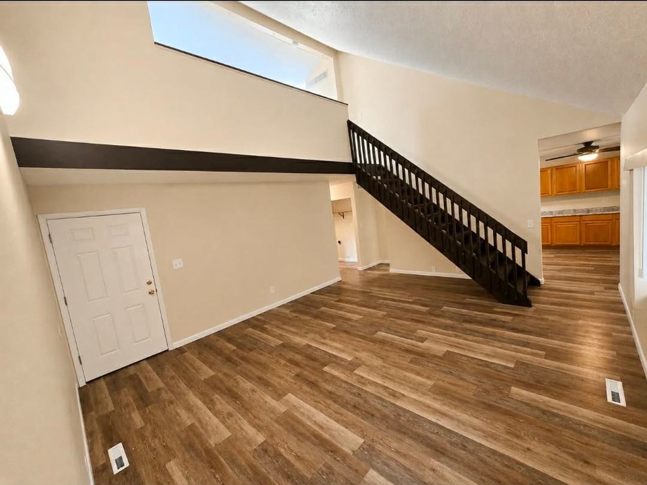 2532 W 3rd St - Photo 5 of 16