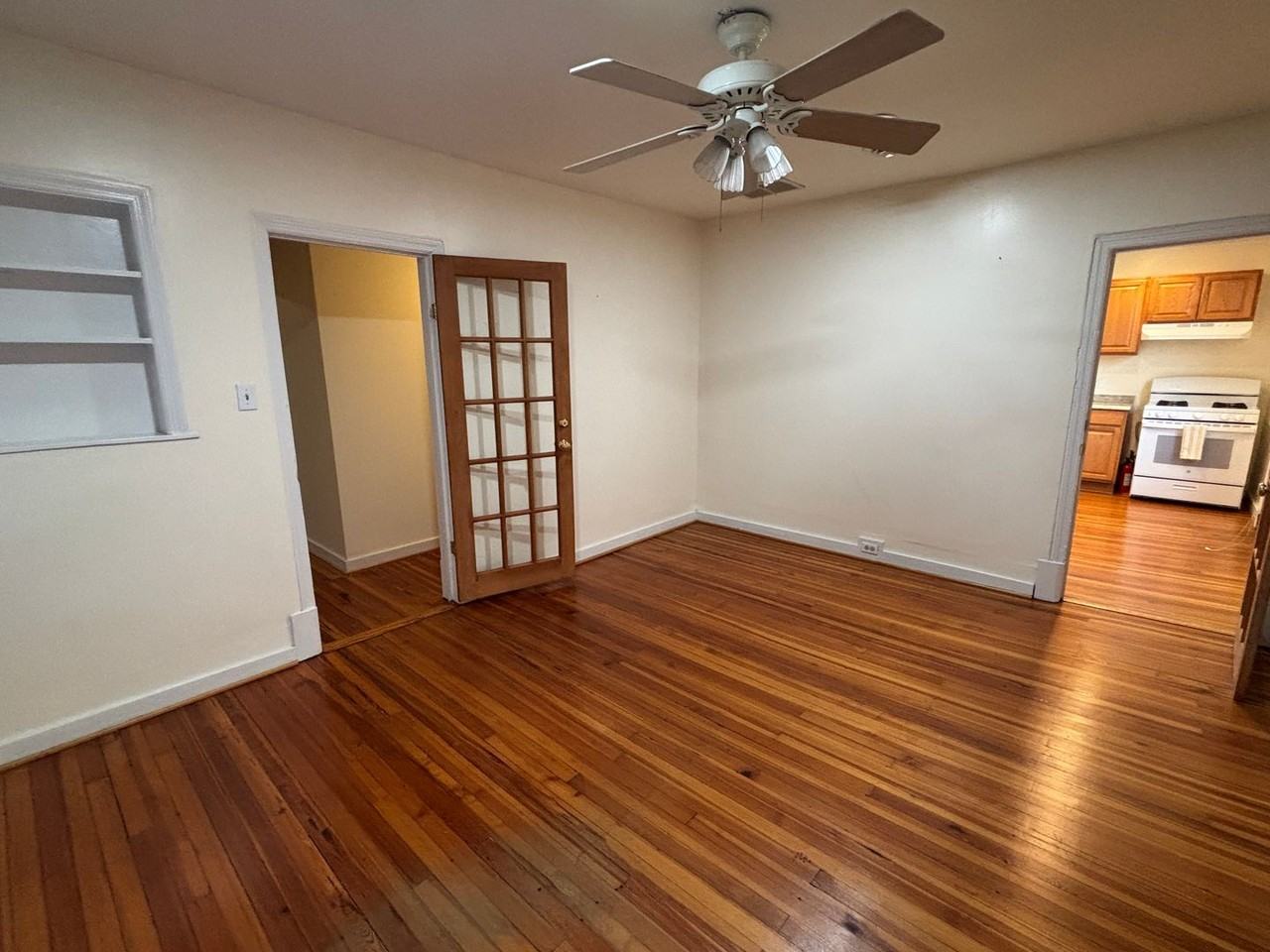 1421 Sulphur Spring Rd - Photo 2 of 7
