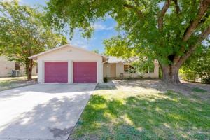 featured image of 2404 Andover Dr