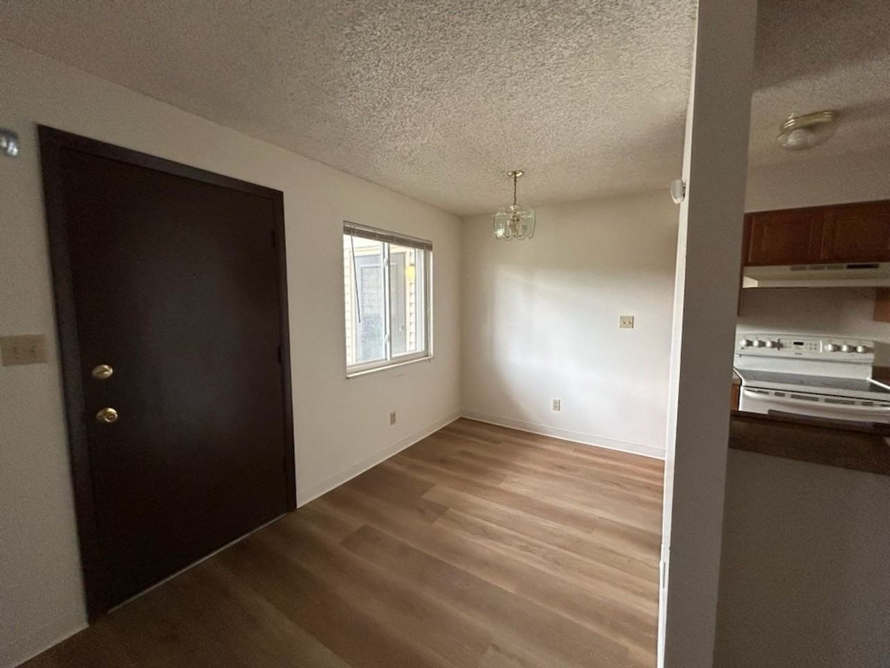 1705 Heatheridge Rd - Photo 5 of 7