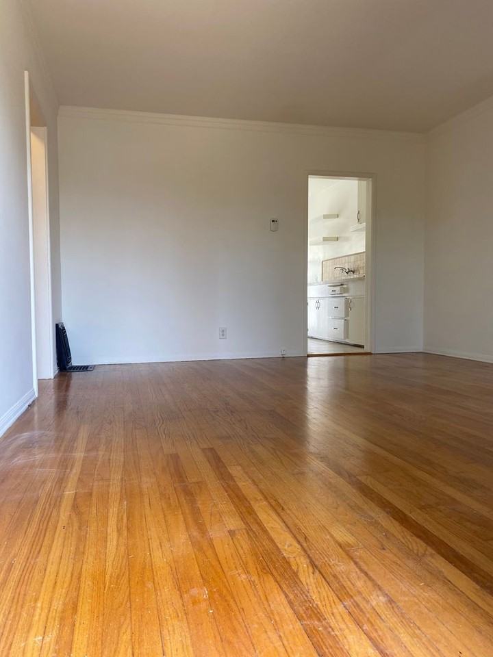 2406 Grandview Ave - Photo 2 of 14