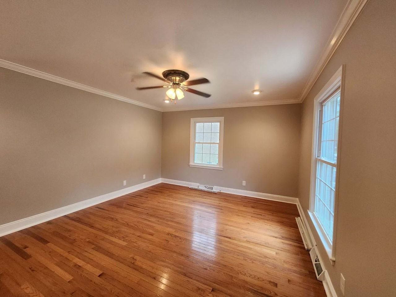 5530 Galway Dr - Photo 2 of 17