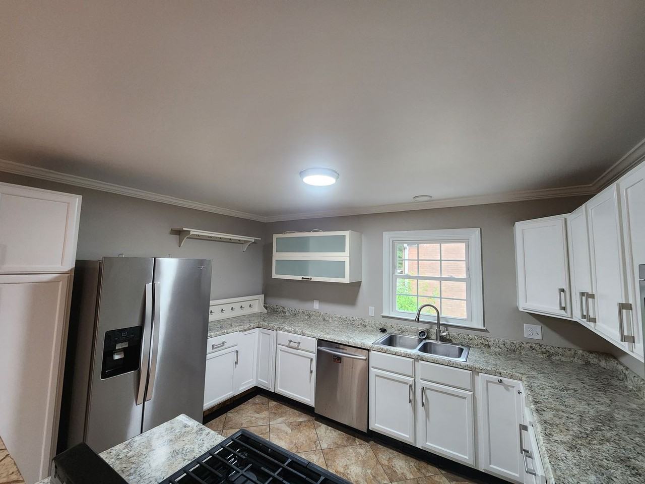 5530 Galway Dr - Photo 6 of 17