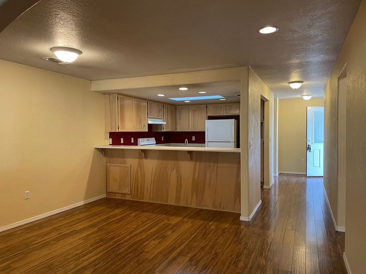 430 Crystal Dr - Photo 6 of 22