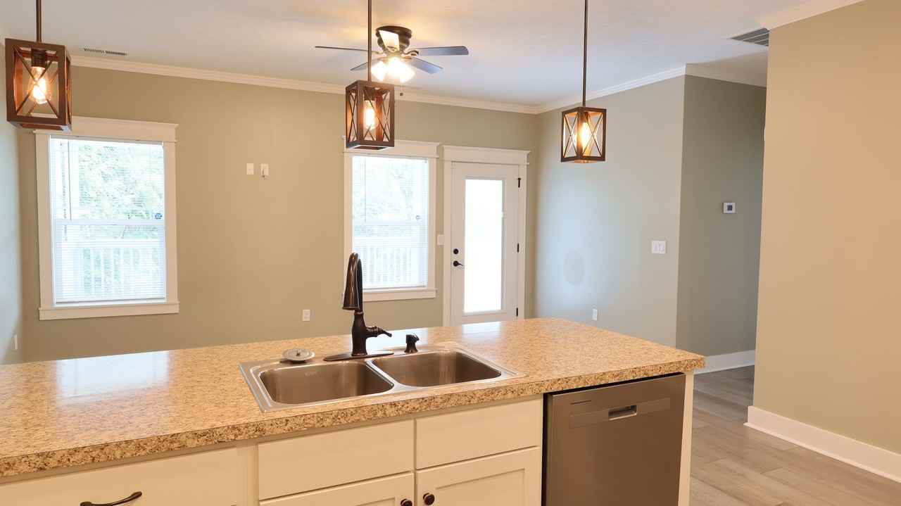 155 Cherry St - Photo 3 of 17