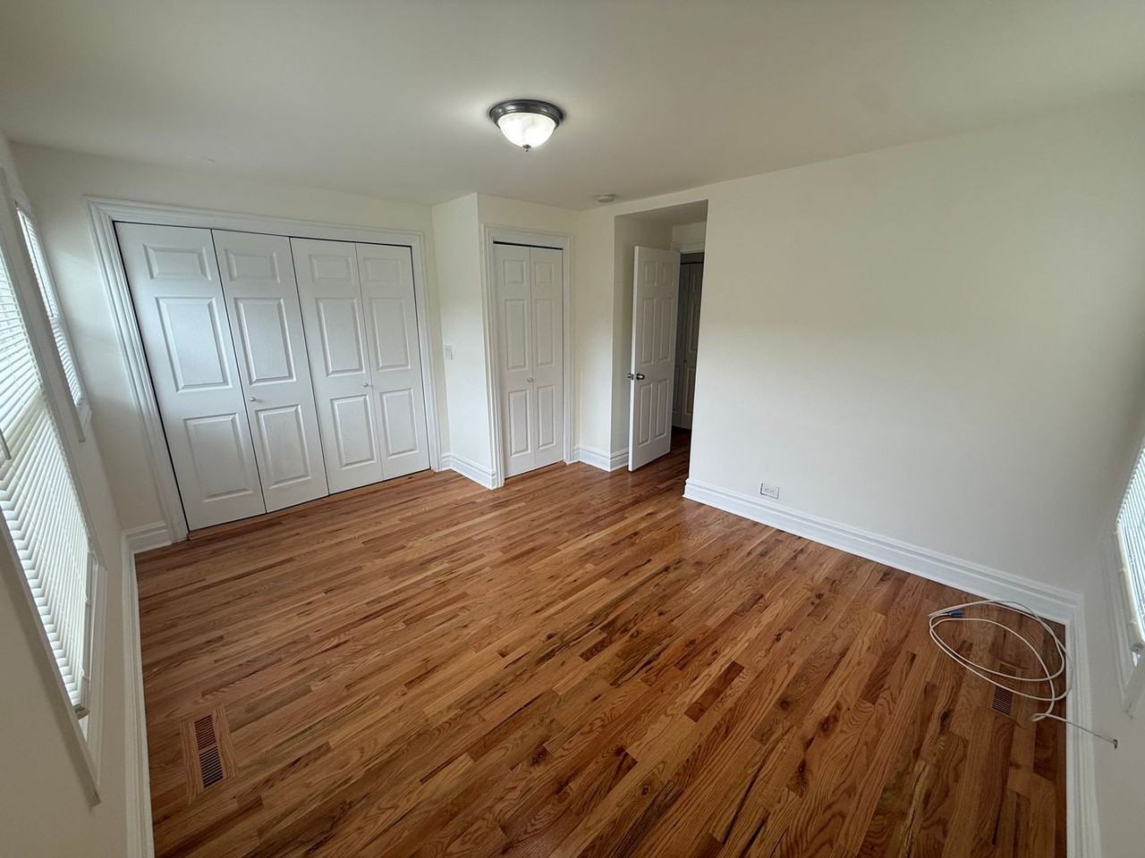 542 Cherry Ln - Photo 3 of 18