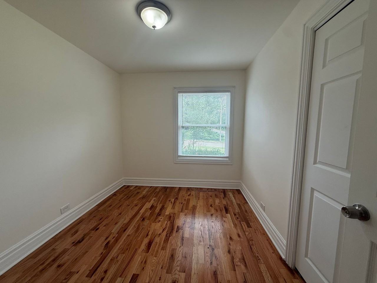 542 Cherry Ln - Photo 6 of 18