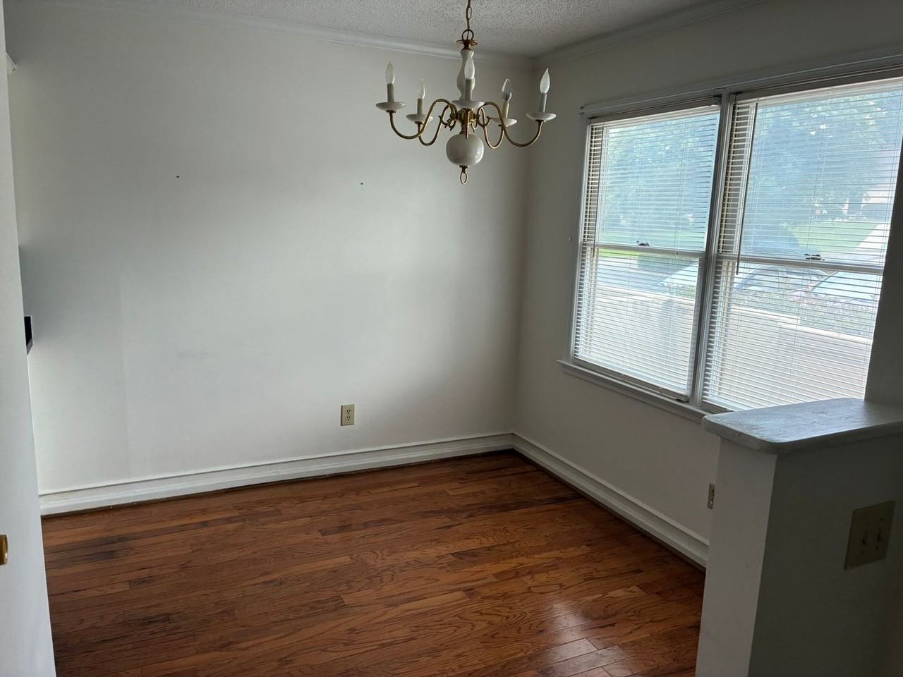 40 Boardwalk Ln - Photo 5 of 25