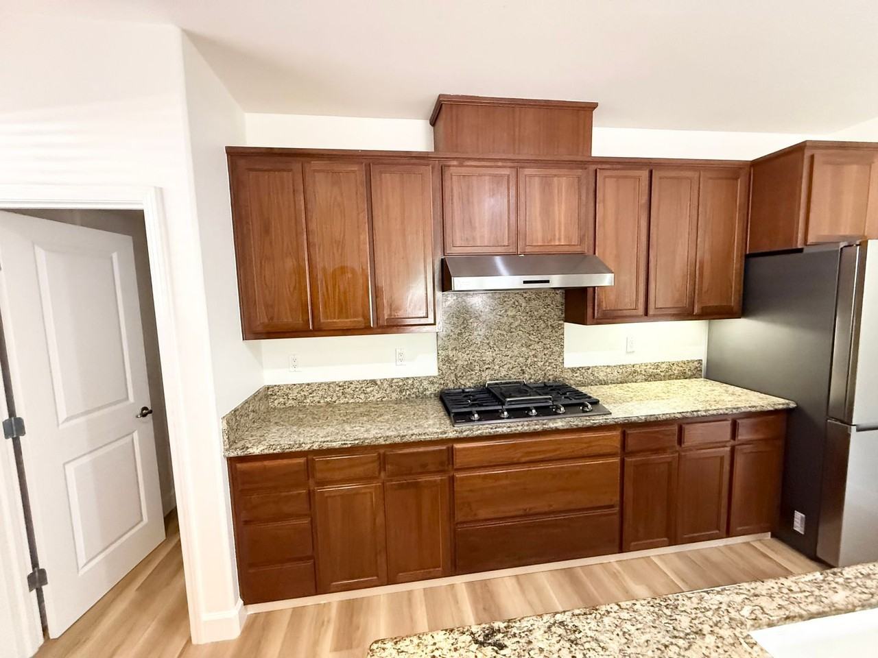 2327 Capistrello St - Photo 5 of 21