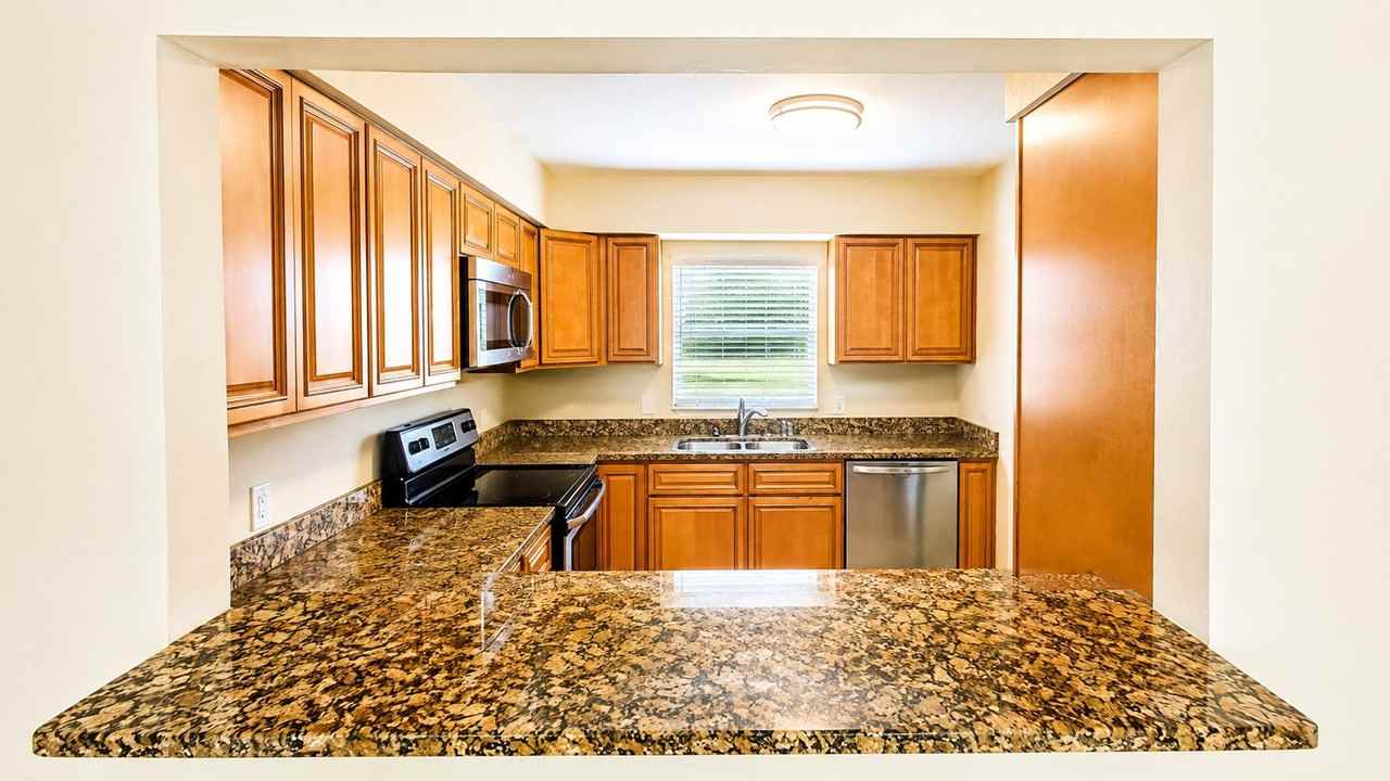 2405 Aspinwall St #2405 - Photo 3 of 19