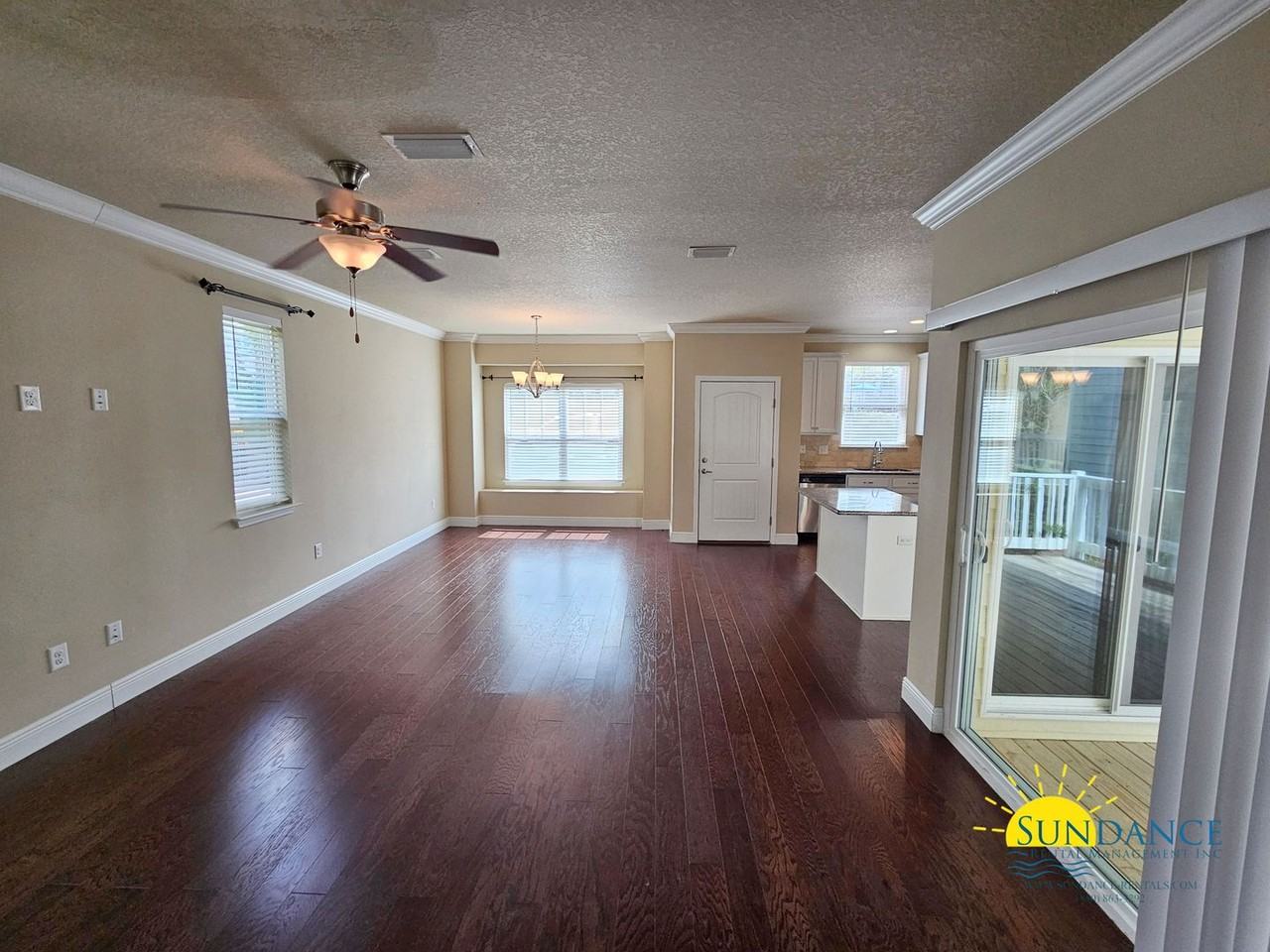 122 Sandpine Loop - Photo 3 of 23
