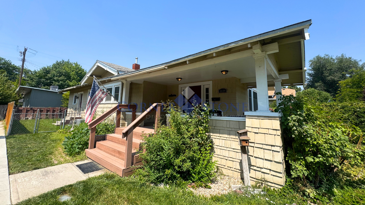 1624 3rd St S - Photo 4 of 28